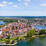 Mueritzsonne - In Der Hafenresidenz Mit Balkon & Wellness * Waren (Mueritz)