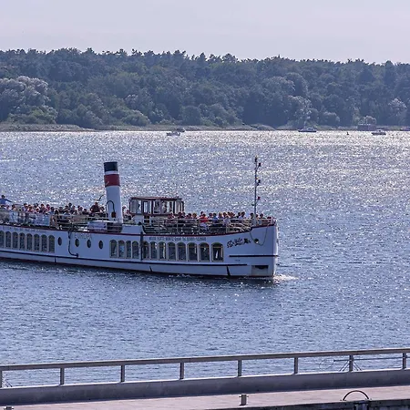 Mueritzsonne - In Der Hafenresidenz Mit Balkon & Wellness Lejlighed Waren (Mueritz)